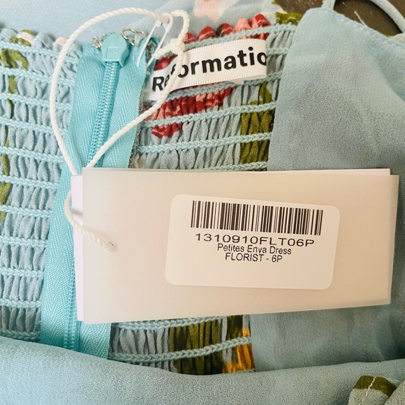 NWT! Reformation Enya  Dress  size:6P - Picture 12 of 13